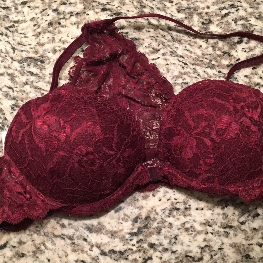 Victoria secreté pink bra